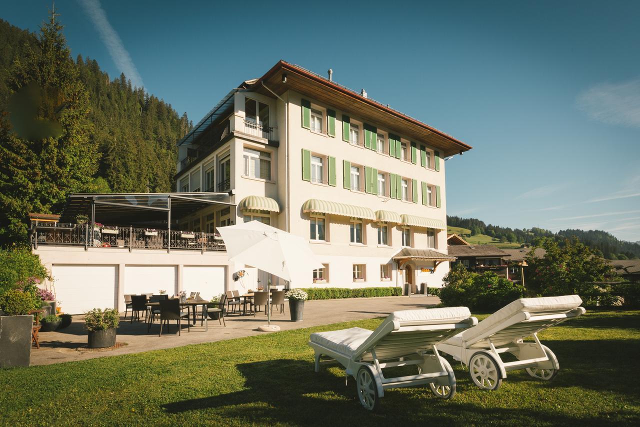 Sonnegg Hotel ツヴァイジンメン エクステリア 写真